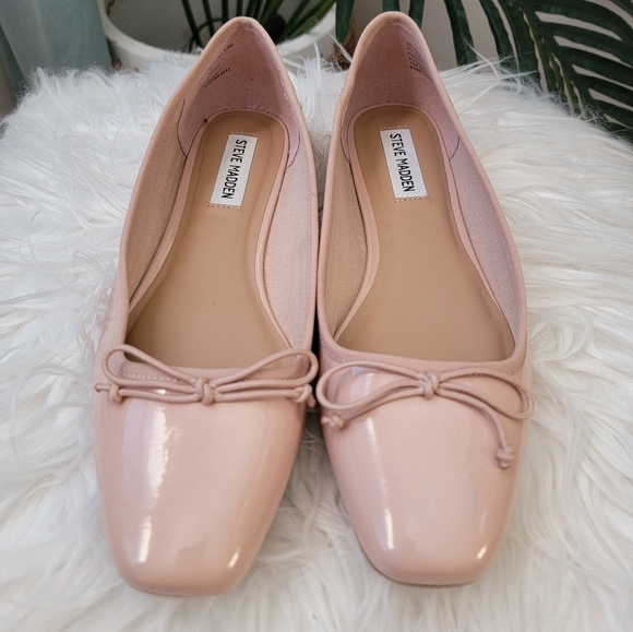 Steve Madden Nude Patent Leather Ballet Fall Shoes - Women's Size 9.5 - Picture 2 of 6